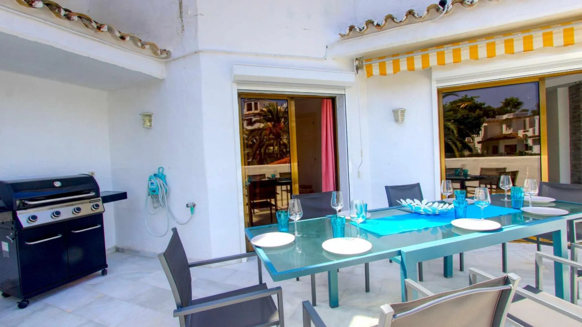 1093 Modern Beach Apartment , Huge Terrace , Bbq Marbella